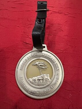 Pebble Beach Silver and Cream Medallion Bag Tag